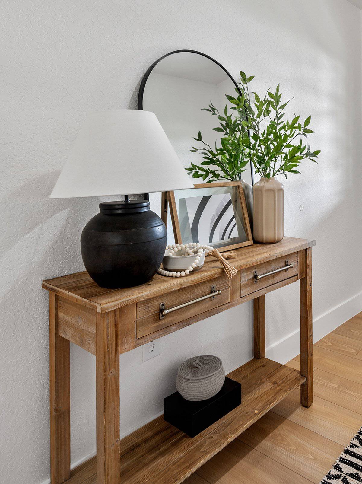 Entry Table Decor Best Practices for an Aesthetic and Functional Entryway